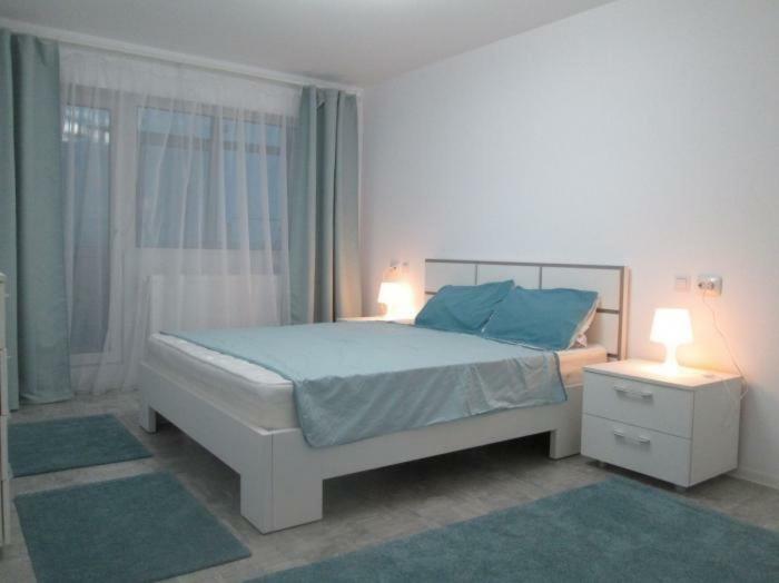 Apartament Sarra トゥルゴヴィシュテ エクステリア 写真