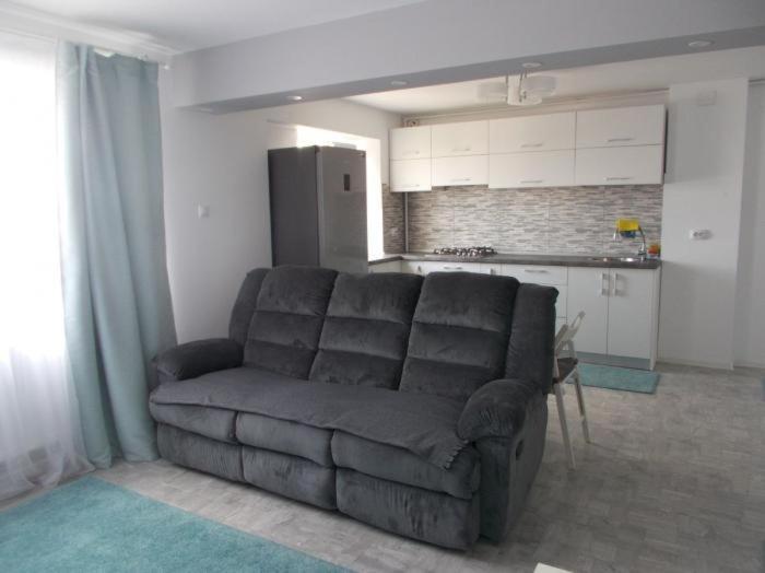 Apartament Sarra トゥルゴヴィシュテ エクステリア 写真