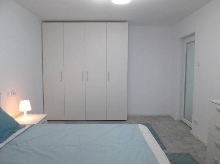 Apartament Sarra トゥルゴヴィシュテ エクステリア 写真