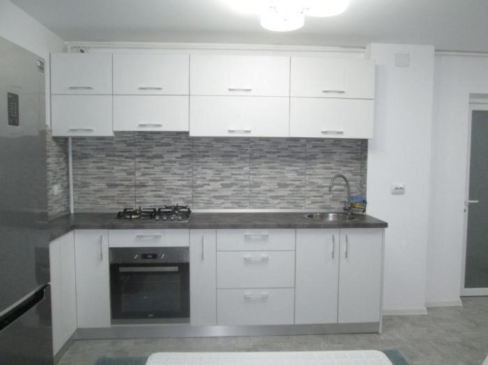 Apartament Sarra トゥルゴヴィシュテ エクステリア 写真