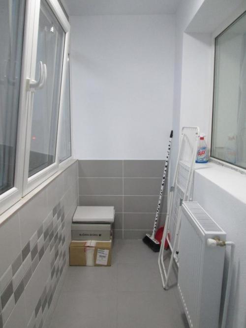 Apartament Sarra トゥルゴヴィシュテ エクステリア 写真
